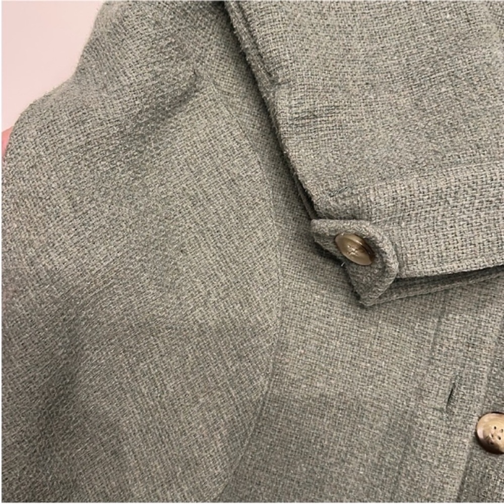 Design Lab Textured Front Button Shacket in Sage Size small - Picture 3 of 9